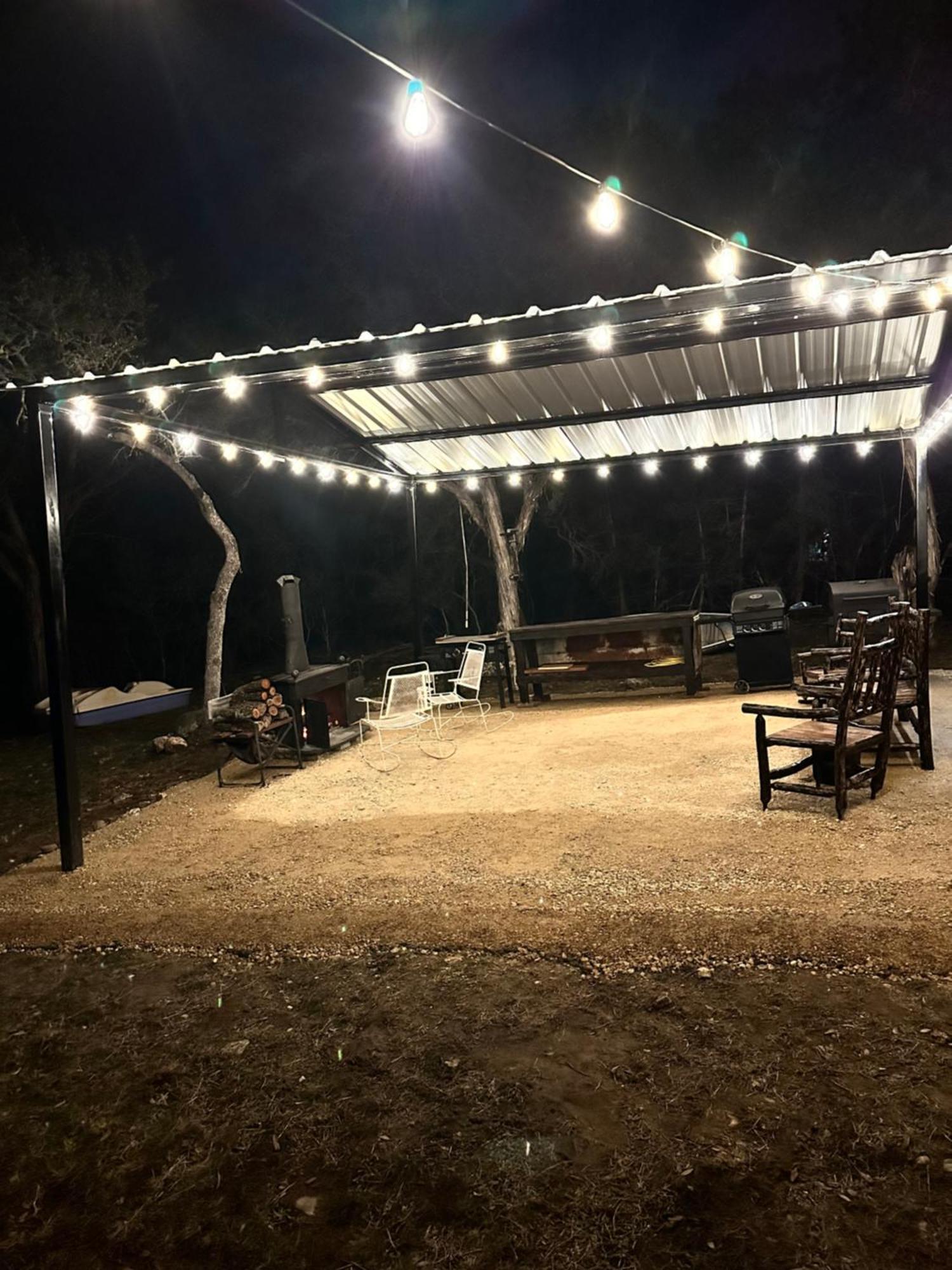 Tiny House - Our Little Piece Of Paradise Lakehills エクステリア 写真
