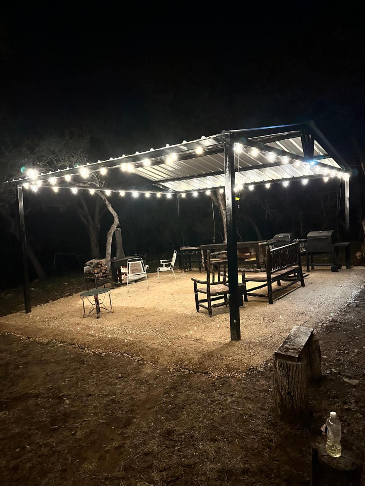Tiny House - Our Little Piece Of Paradise Lakehills エクステリア 写真