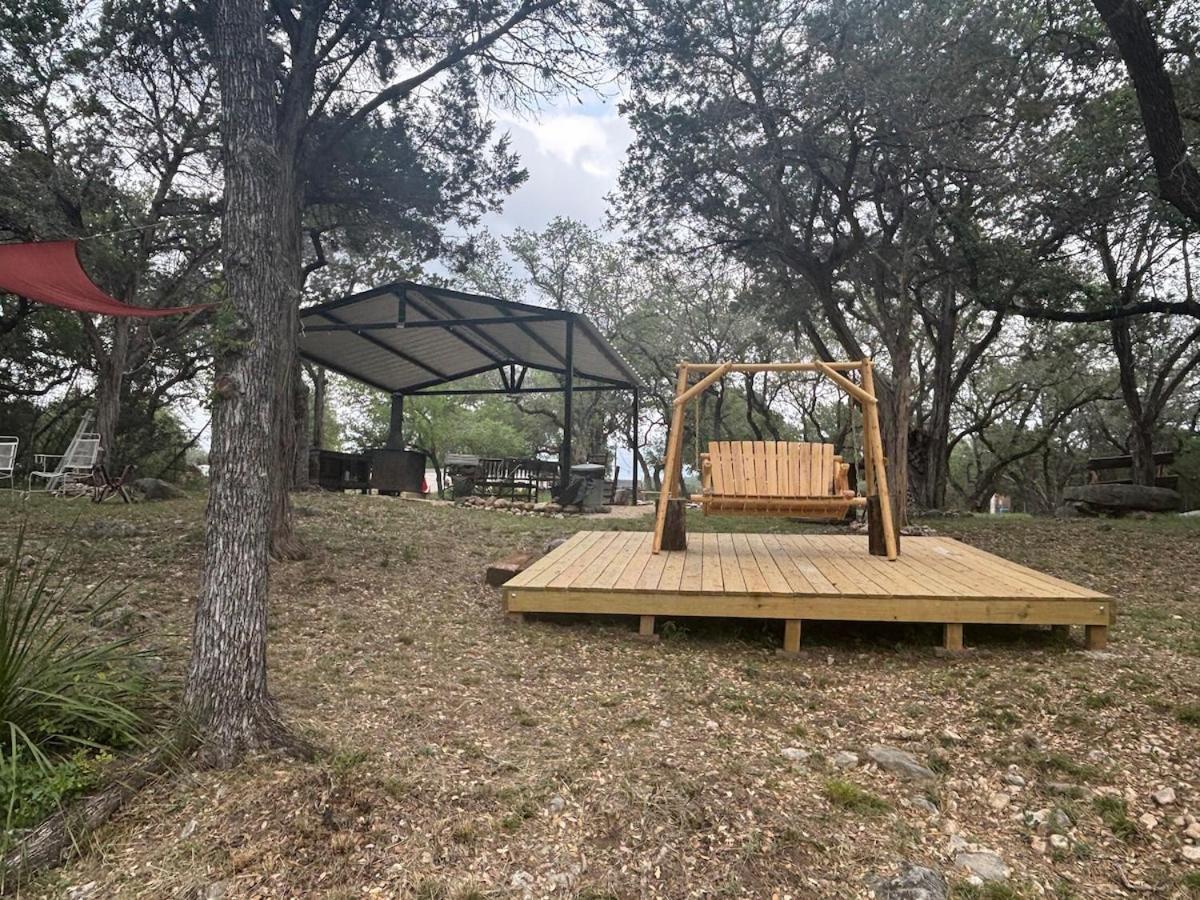 Tiny House - Our Little Piece Of Paradise Lakehills エクステリア 写真