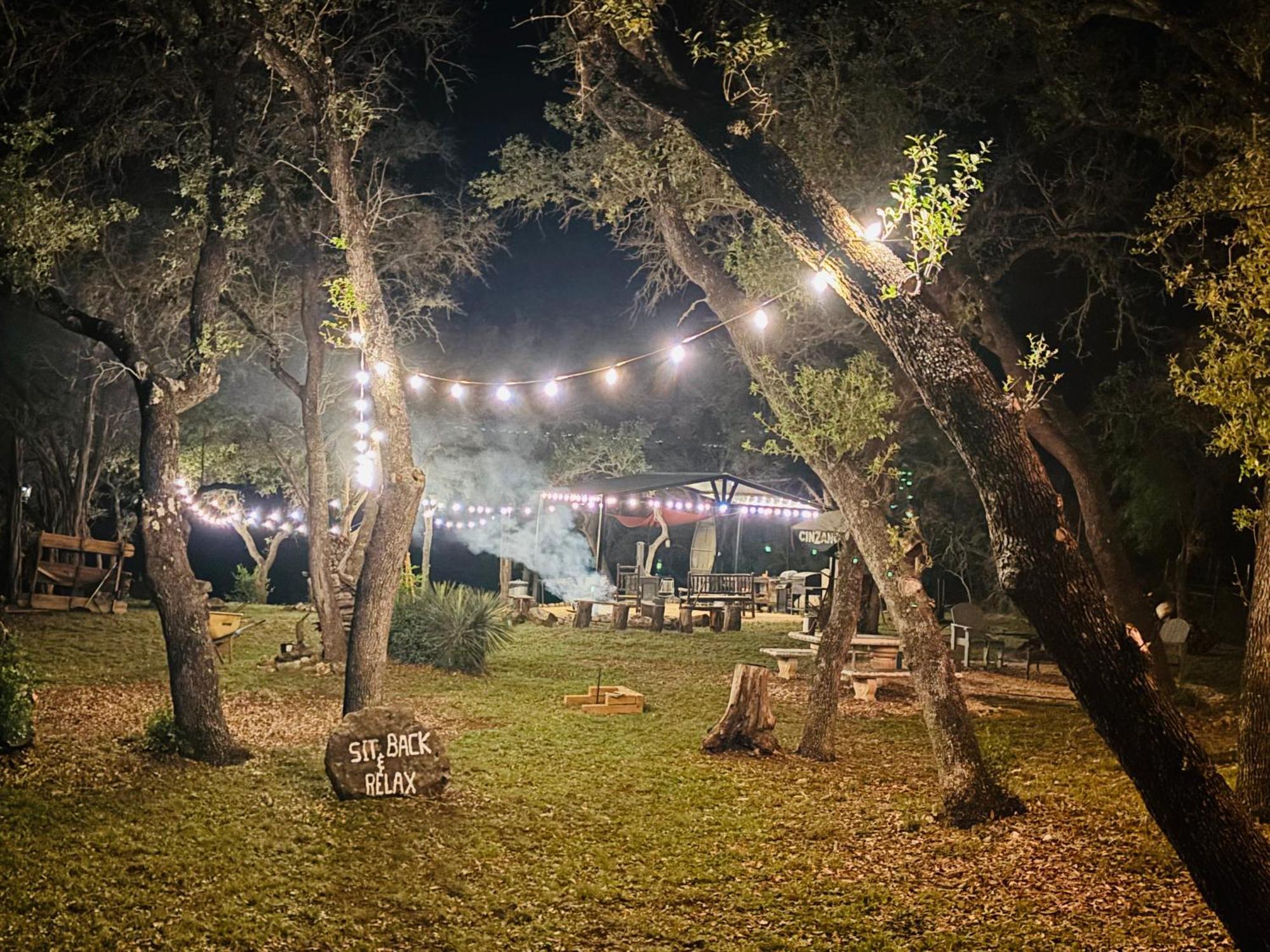 Tiny House - Our Little Piece Of Paradise Lakehills エクステリア 写真