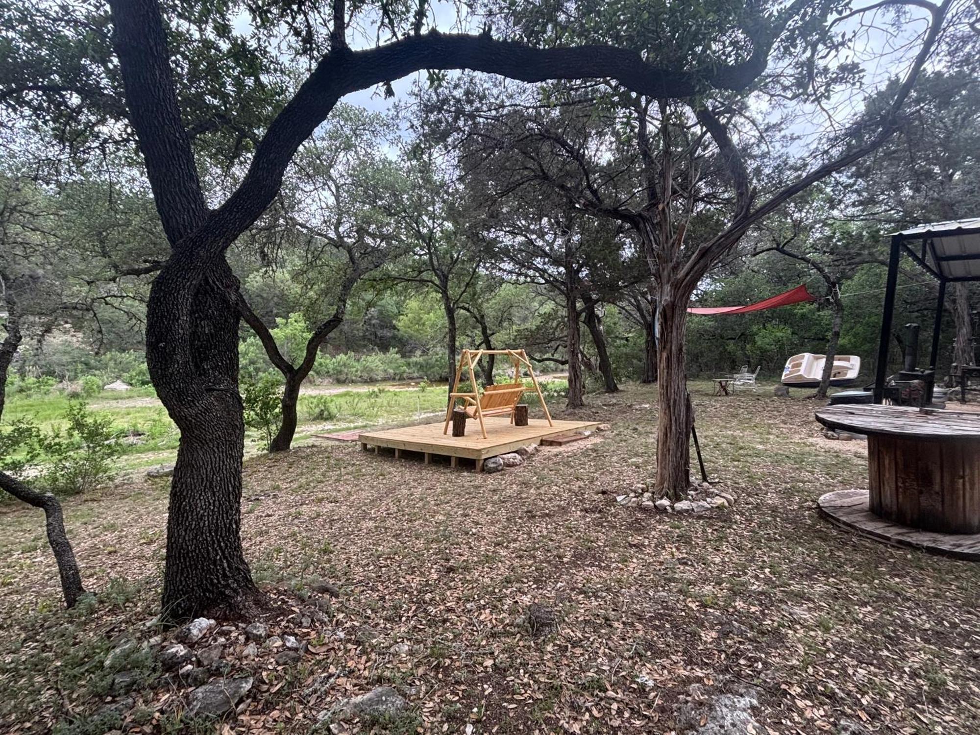 Tiny House - Our Little Piece Of Paradise Lakehills エクステリア 写真